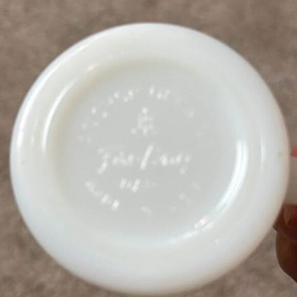 5 Vintage FIRE KING MILK GLASS MUGS, Exxon Tiger - Anchor Hocking Esso EC - Picture 3 of 5